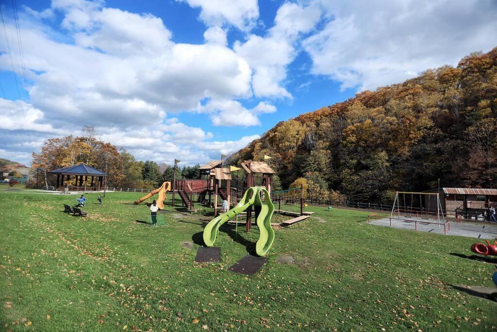 Furano Cube Sugar-方糖民宿,步行8Min到雪场,3 Brs,Max 6Ppl エクステリア 写真