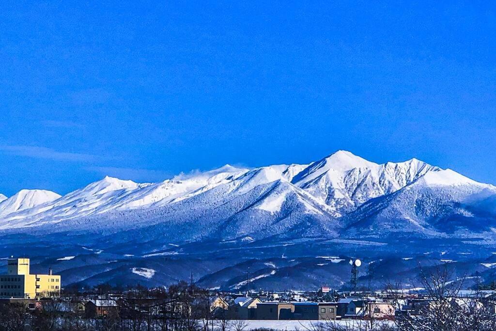 Furano Cube Sugar-方糖民宿,步行8Min到雪场,3 Brs,Max 6Ppl エクステリア 写真